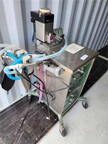 Anesco  Isotec 4 Oxygen Cart