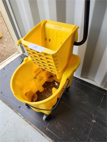 Rubbermaid Mop Bucket