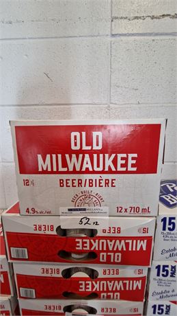 Lot 52 - OLD MILWAUKEE 15 CAN 355 ML (1), OLD MILWAUKEE 12 CAN 710 ML (1)
