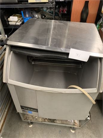 Ice-o-matic ice machine