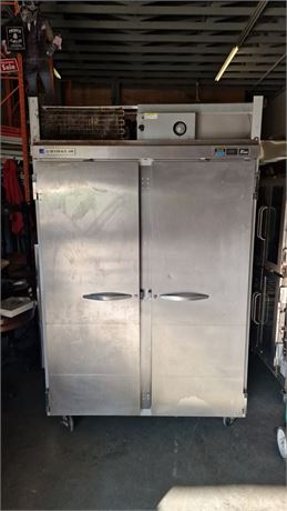 Beverage-Air Commercial Stand-up 2 Door Freezer (1)