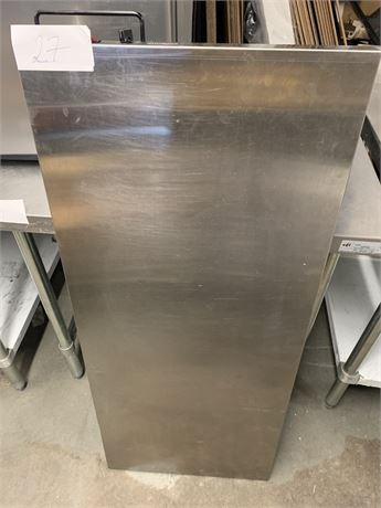 Cayenne Heated Shelf