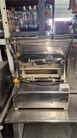 Bread slicer Doyon SM-302 (1)