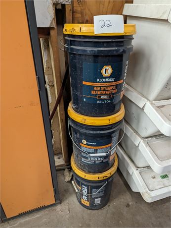 Lot 22 -  Klondike Heavy Duty Engine Oil SAE 15W-40 CK-4