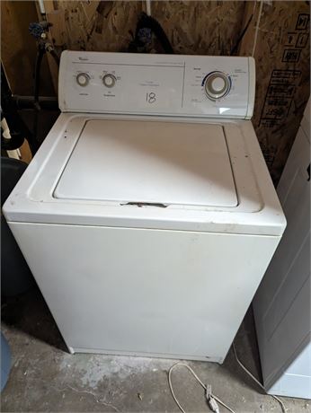 Lot 18 -  Whirlpool LXR7244JQ0 Topload Washer and Dryer