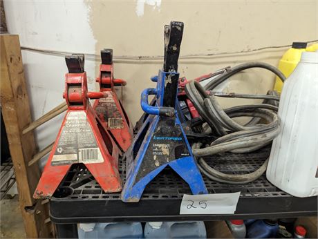 Lot 25 -  Axle Stands Motomaster,  Axle Stands Certified,  Booster cables