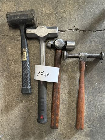 Lot 27 - Set of Hammers