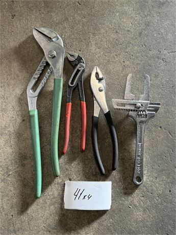 Lot 41 - Set of Pliers