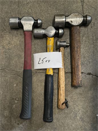 Lot 25 - Set of Hammers
