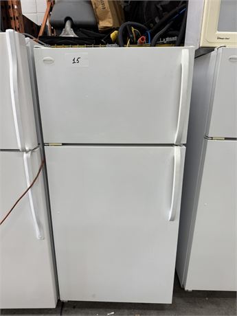 Lot 3-23 - Refrigerator Frigidaire