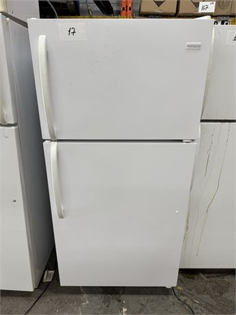 Lot 3-29 - Refrigerator Frigidaire