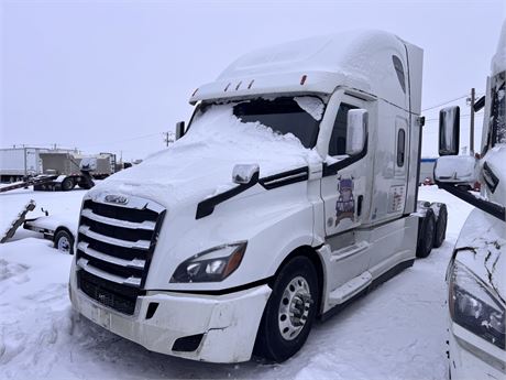 Lot 7952 - 2022 Freightliner Cascadia