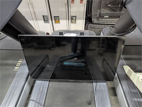Lot 53 -Samsung 43" Display