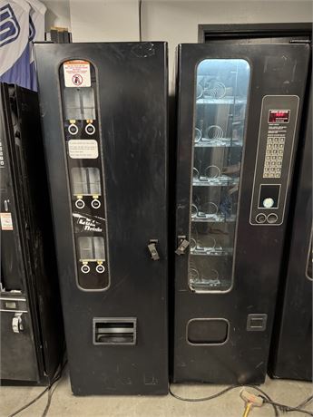 Lot 66 -Indoor Refridgerated and Dry Goods Vending Machine