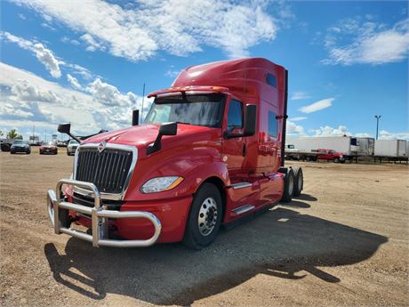 Lot 7738 - 2019 International Lonestar LT625