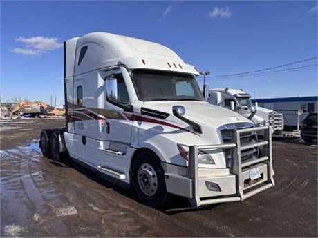 Lot 7968 - 2023 Freightliner Cascadia