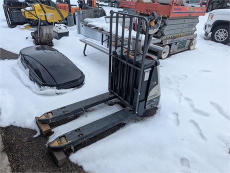 Lot 8020 - Crown WP 3035-45 Pallet Truck