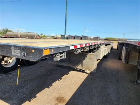 Lot 7746 & 7747 - 2023 Doepker Super B Lead & Pup Flat Deck Trailer