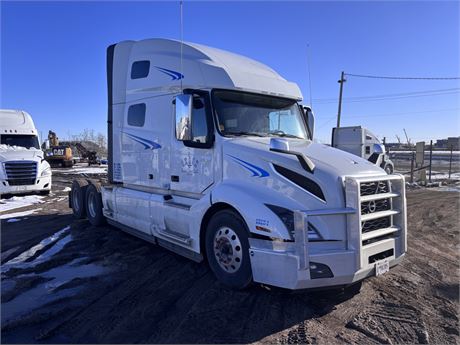 Lot 8025 - 2024 Volvo VNL760