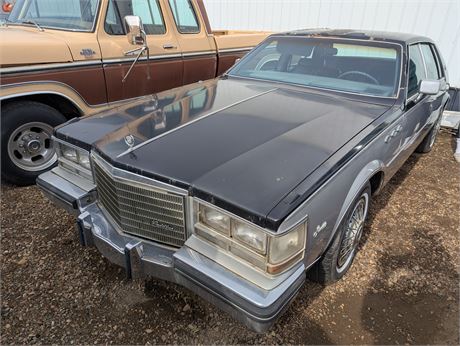 Lot 32 - 1984 Cadillac  Seville