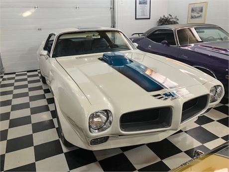 Lot 22 - 1971 Pontiac Firebird AM