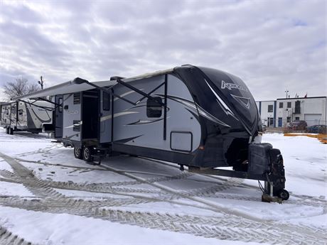 Lot 8017 - 2014 Keystone Aerolite 319BHSS