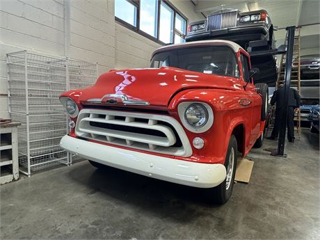 Lot 11 -  Chevrolete  3200