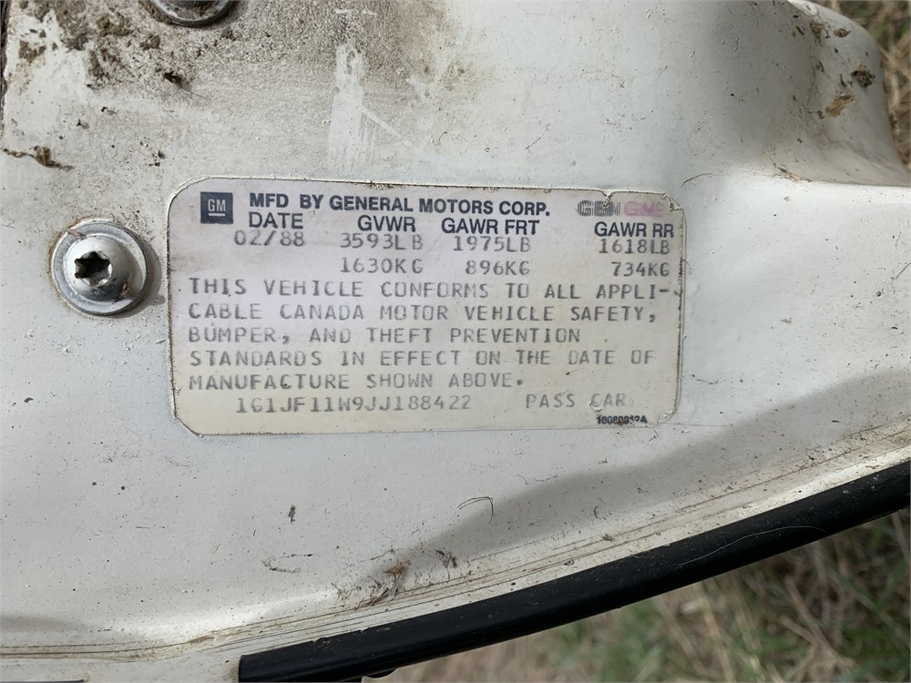Prairie Auction Services Online Auction - Lot 162 - 1988 Chevrolet