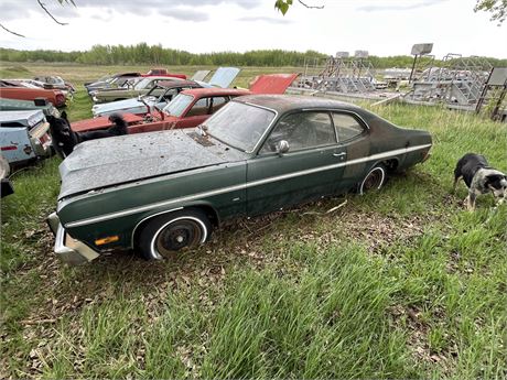 Lot 403 - 1975 Plymouth Duster