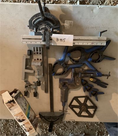 Lot 105 - Various Wood Tools