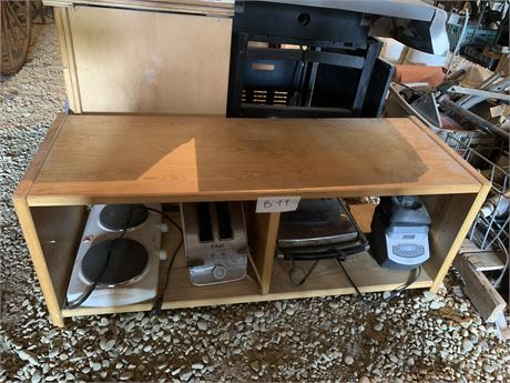 Lot 19 -Tv Stand and Appliances