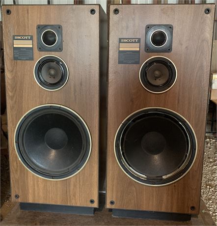 Lot 7 - Scott Speakers
