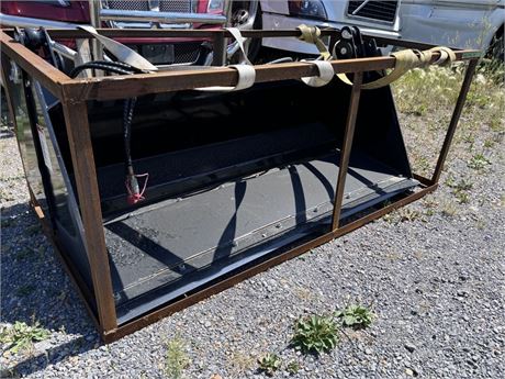 Lot 7716 - 2024 Topcat Bucket