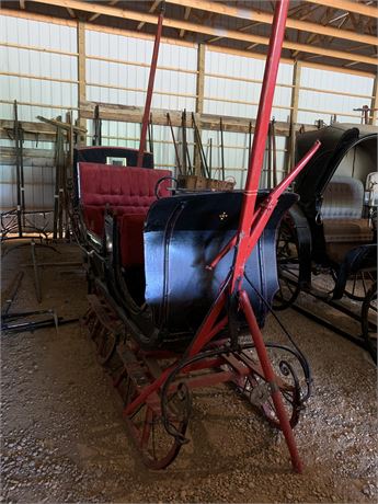 Lot 2 - Coach Sleigh