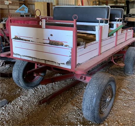 Lot 7 -Rubber tire Wagon
