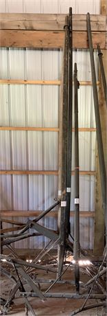 Lot 19 - (4) Poles