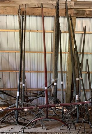 Lot 18 - Poles with eveners