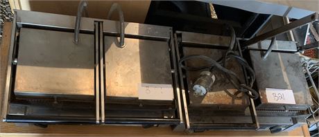 Lot 21 - Nova Simonelli Grill Press