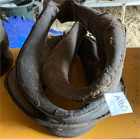 Lot 160 - Collars