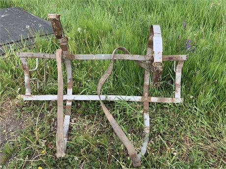 Lot 187 - Elephant Saddle and Fencing Supplies