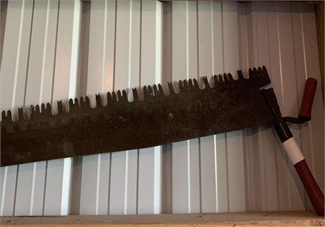 Lot 75 - Single Crescent Cross Cut Lumber Jack Saw