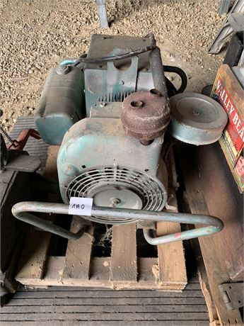 Lot 120 - Onan Arc Welder