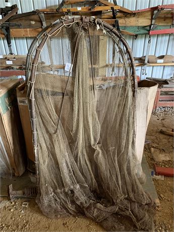 Lot 197 - (2) Big Bird Traps