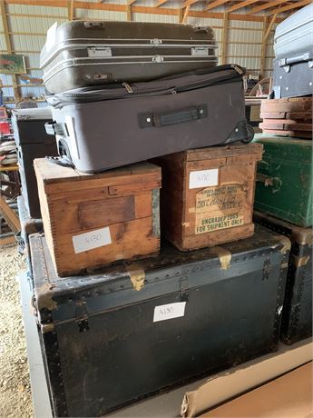 Lot 130 - Chests and Egg Crates