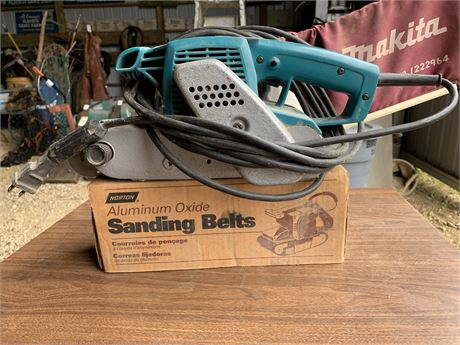 Lot 38 - Makita Belt Sander