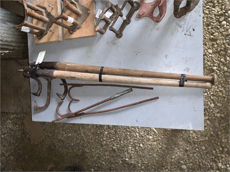 Lot 165 - (5) Large Ice Handling tool