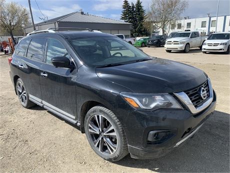 Lot 8045 - 2020 Nissan Pathfinder Platinum