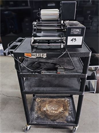 Lot 43 - Label Dispenser