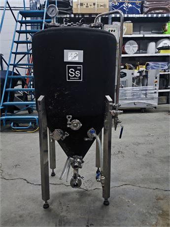 Lot 48 - BVL Controls SS Brewtech Condenser