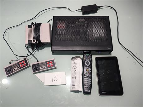 Lot 151 - Tablet, Mini NES System and DVR